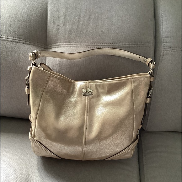 Authentic DRESSY COACH shoulder bag 🔥🔥 - Picture 4 of 15